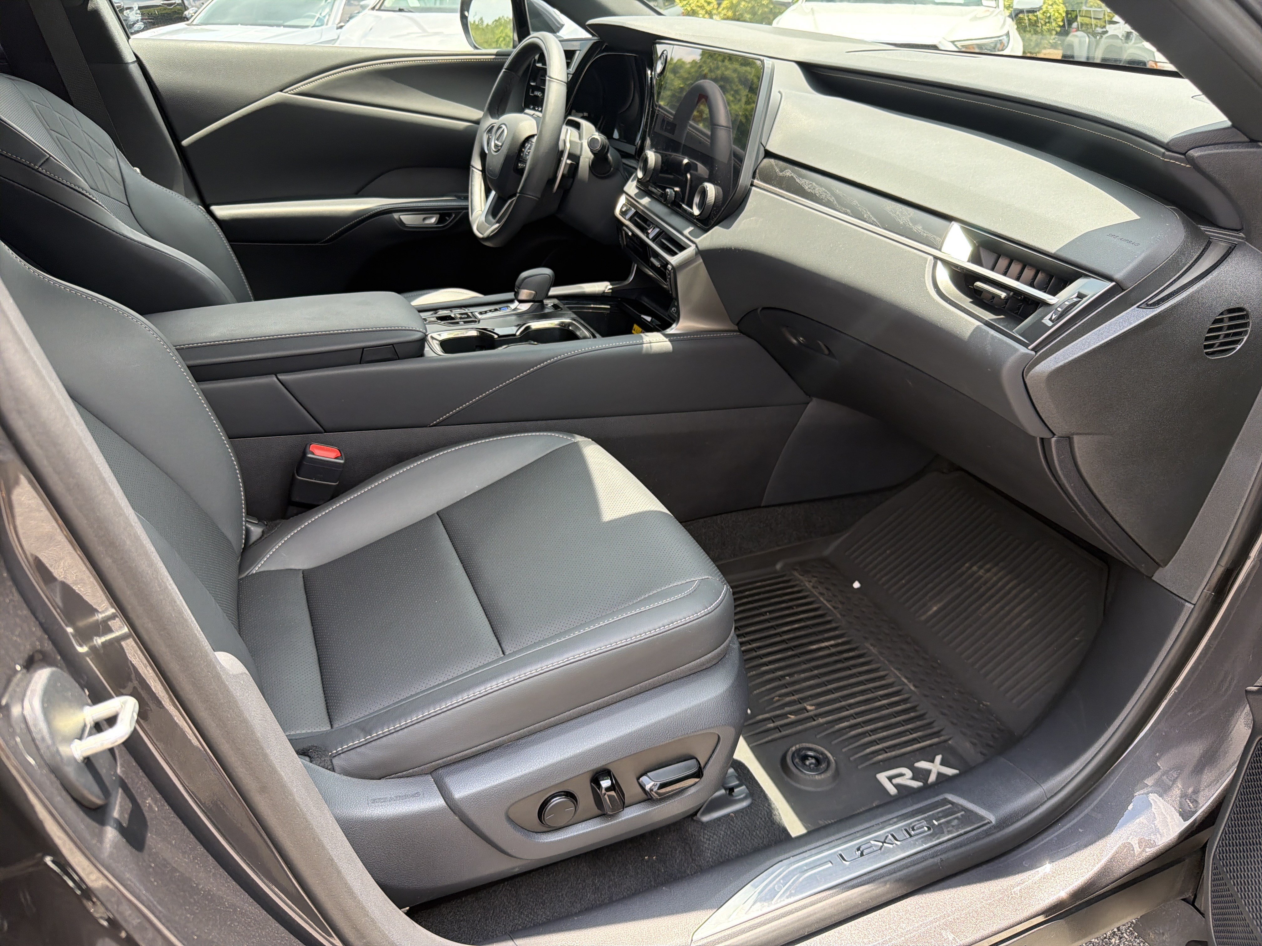 Used 2025 Lexus RX 350h w/ Convenience Package AWD/4WD image 23