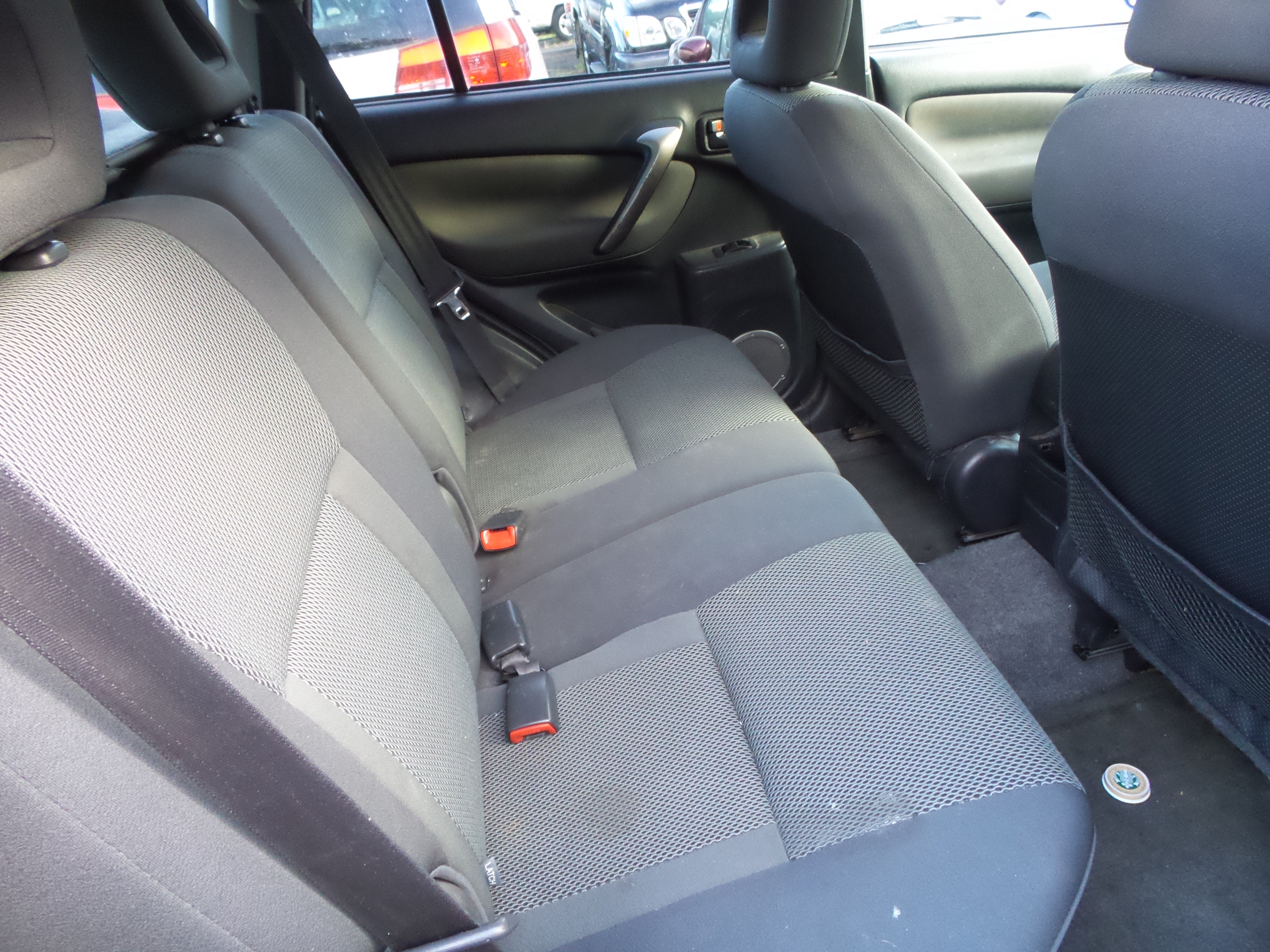Used 2005 Toyota RAV4 4WD image 5