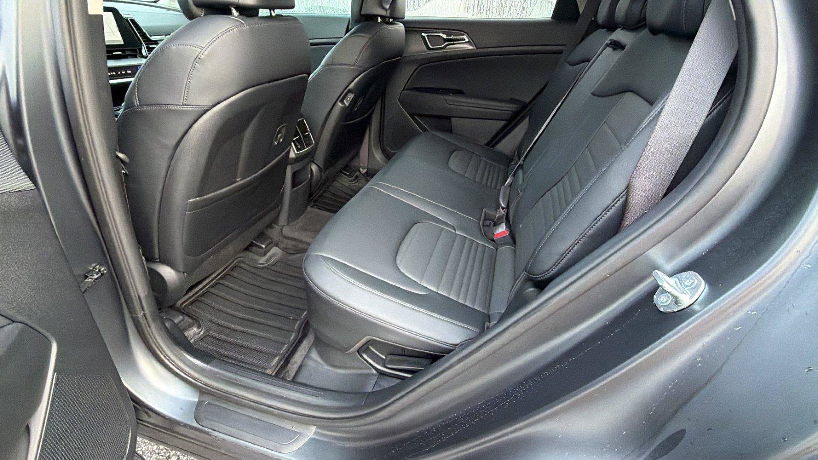 Used 2025 Kia Sportage SX Prestige AWD/4WD image 24