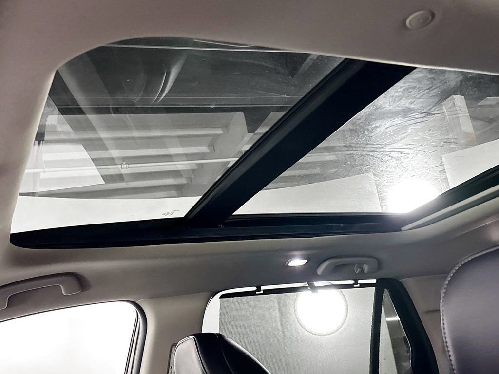 Certified 2023 Honda Pilot Touring image 20