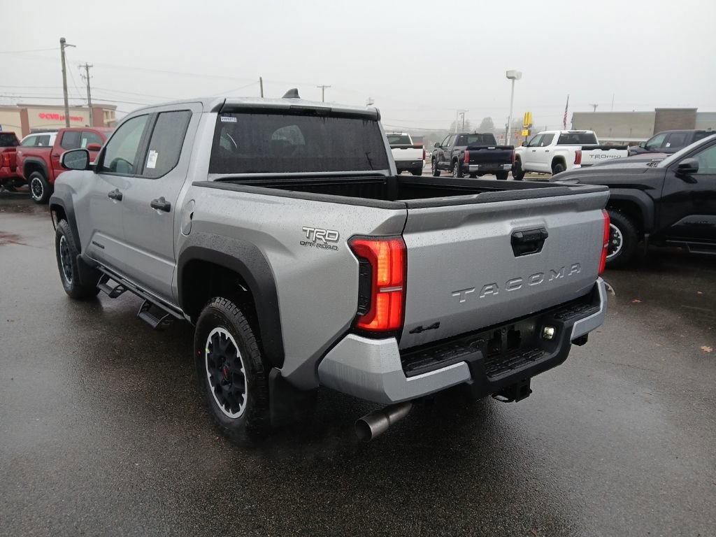New 2025 Toyota Tacoma TRD Off-Road image 3