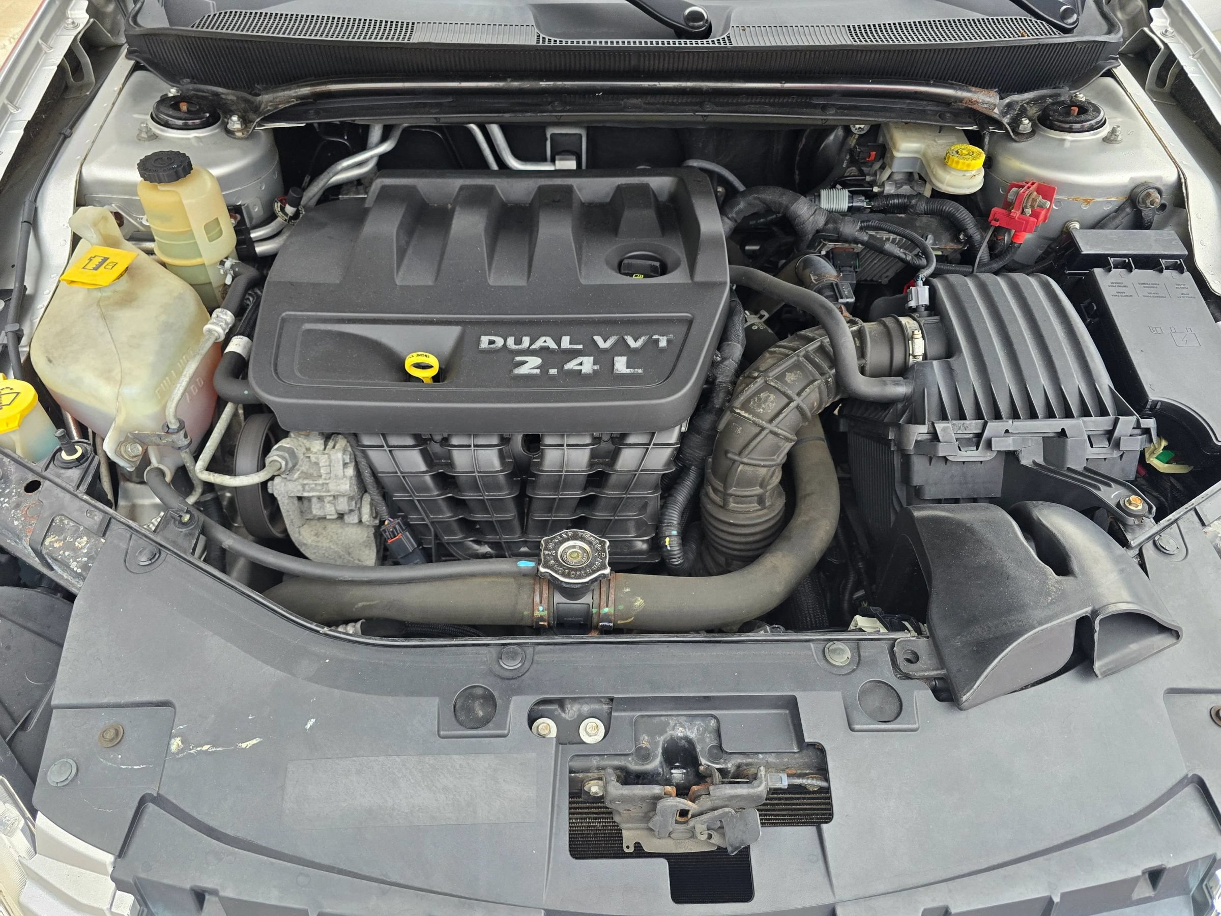 Used 2011 Chrysler 200 Limited FWD image 17