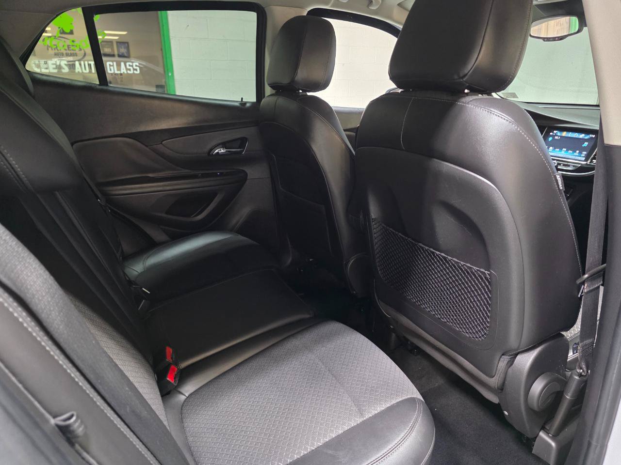 Used 2020 Buick Encore Preferred AWD/4WD image 22