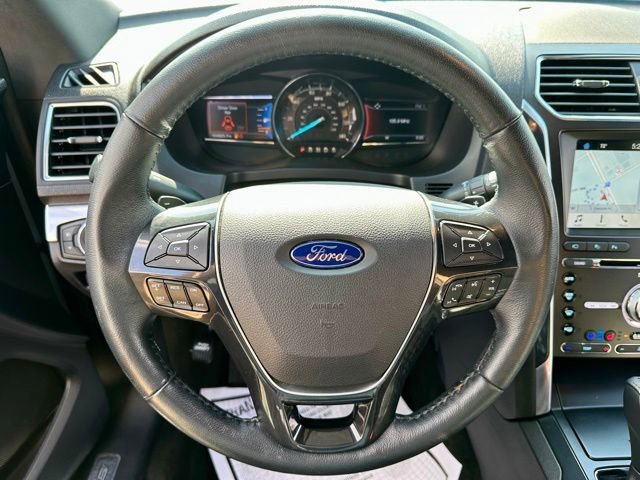 Used 2017 Ford Explorer Limited w/ Equipment Group 301A AWD/4WD image 35
