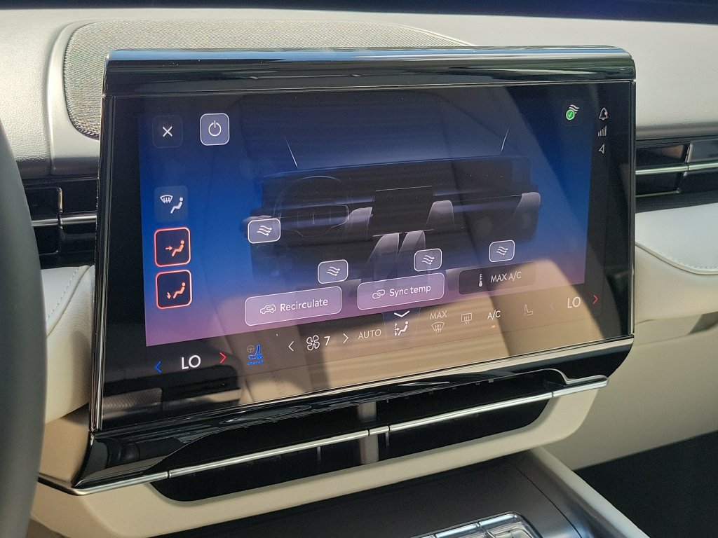 New 2026 Lincoln Nautilus Reserve AWD/4WD image 27
