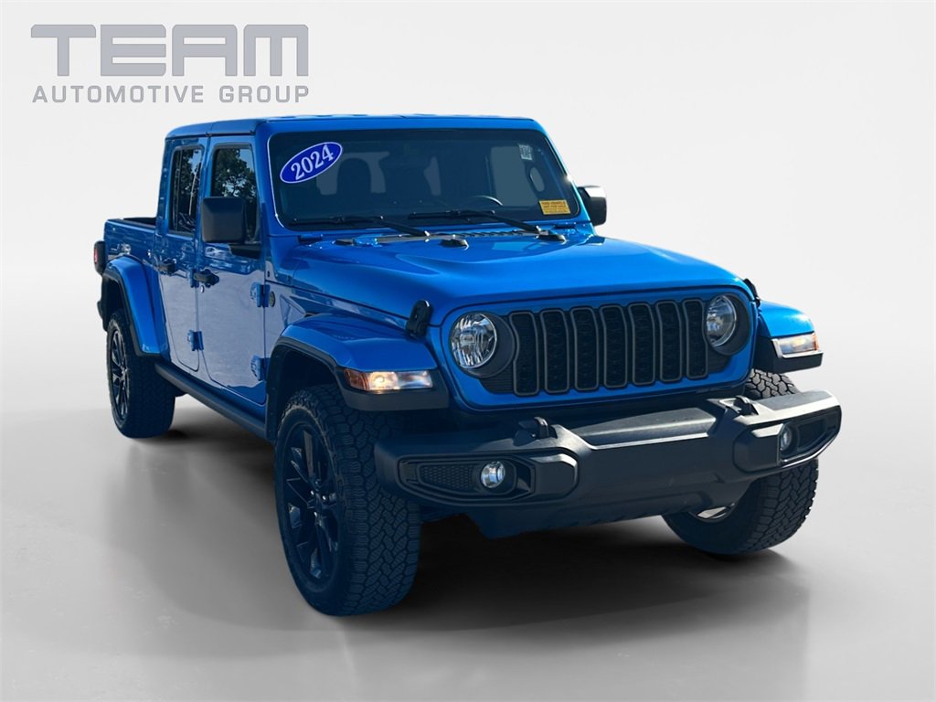 Used 2024 Jeep Gladiator Sport