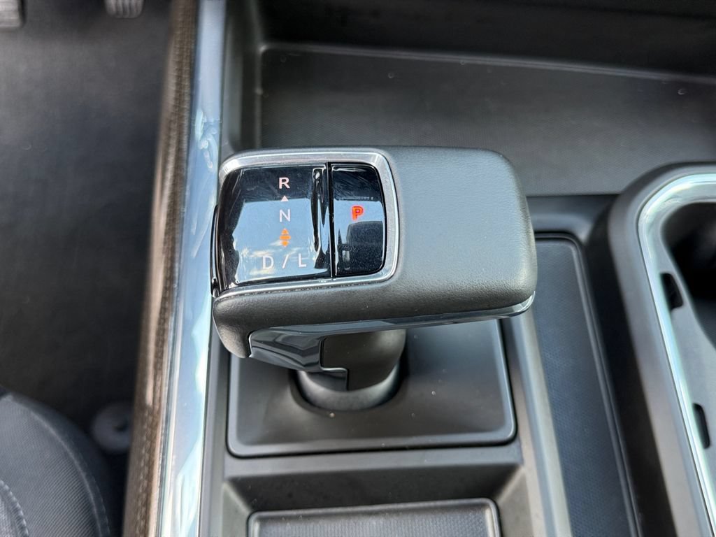 Used 2024 Chevrolet Silverado 1500 RST w/ Convenience Package II AWD/4WD image 19