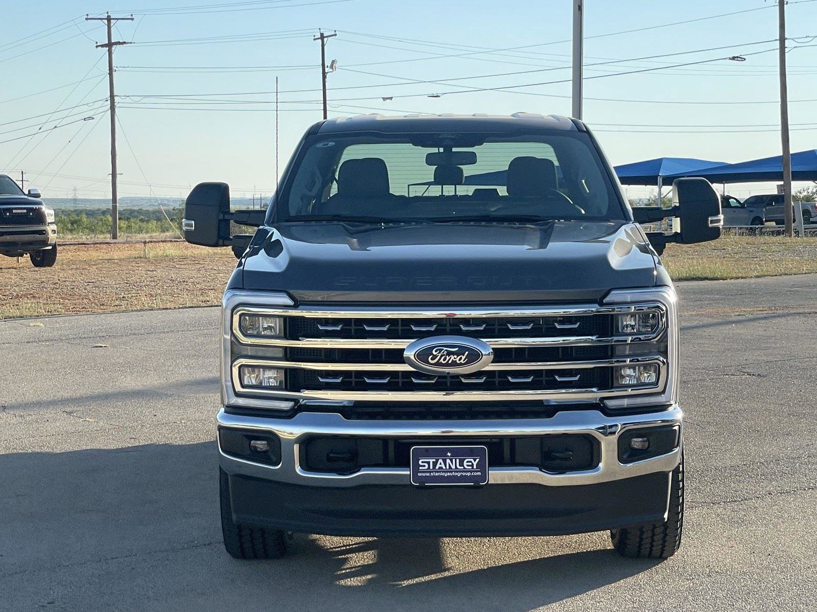 New 2026 Ford F250 XLT image 2