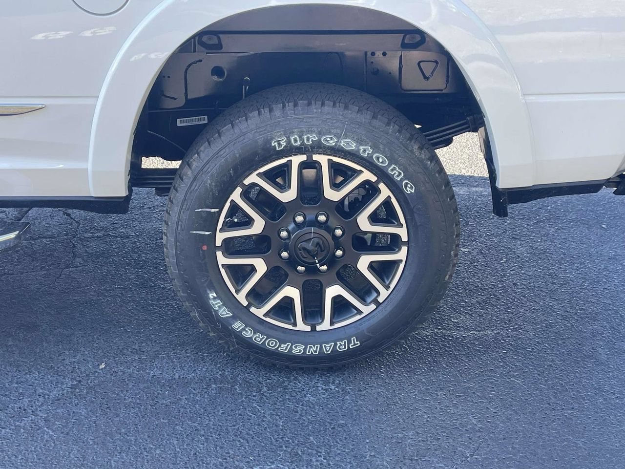New 2026 RAM 3500 Limited AWD/4WD image 33