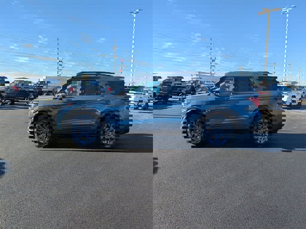 New 2026 Ford Explorer Active w/ Active Comfort Package image 9