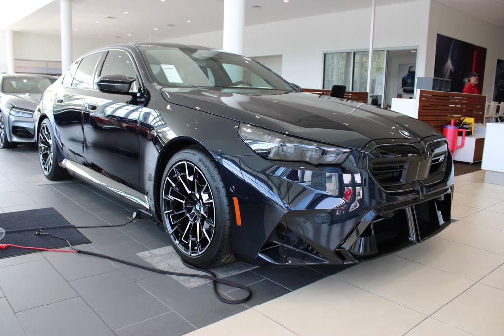 New 2026 BMW M5 w/ Carbon Package image 2