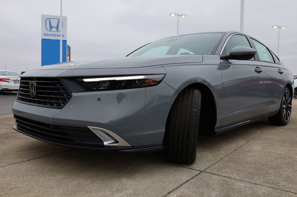 New 2025 Honda Accord Touring image 3