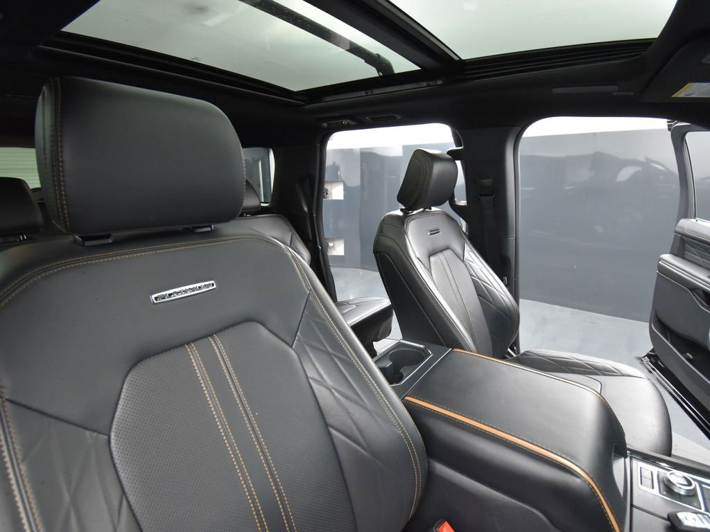 Certified 2024 Ford Expedition Max Platinum image 17