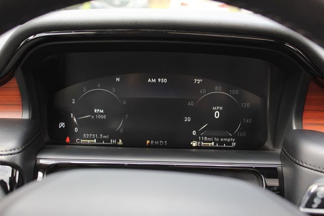 Certified 2023 Lincoln Nautilus Reserve AWD/4WD image 30