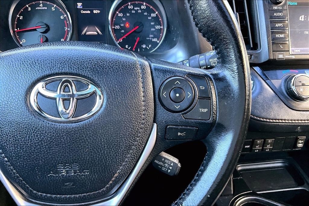 Used 2018 Toyota RAV4 SE w/ Advanced Technology Package image 12