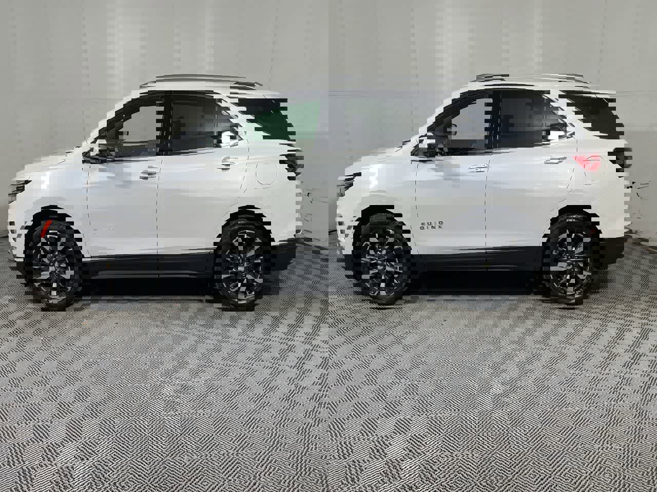 Used 2022 Chevrolet Equinox Premier image 5