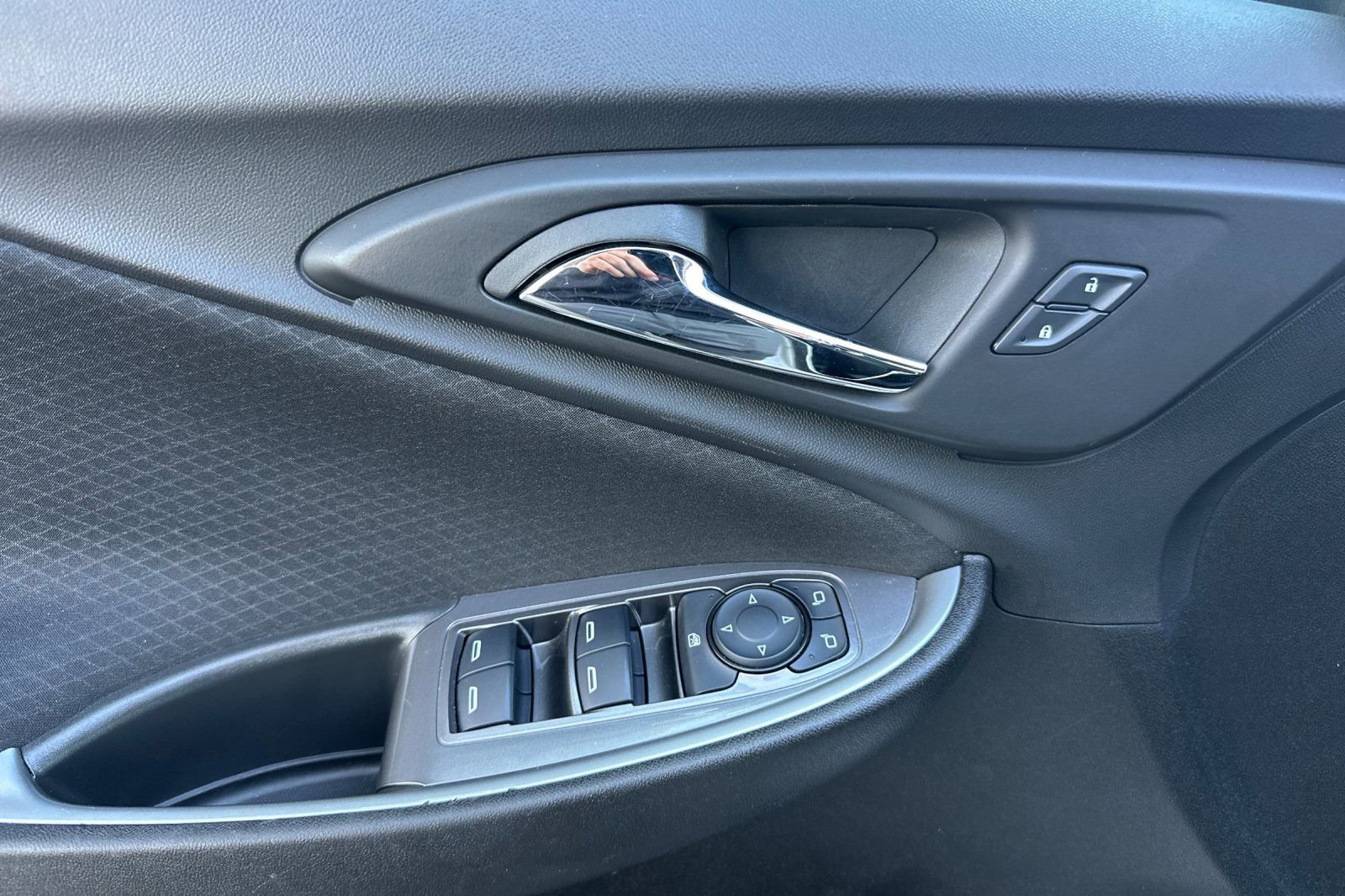 Certified 2025 Chevrolet Malibu RS image 11