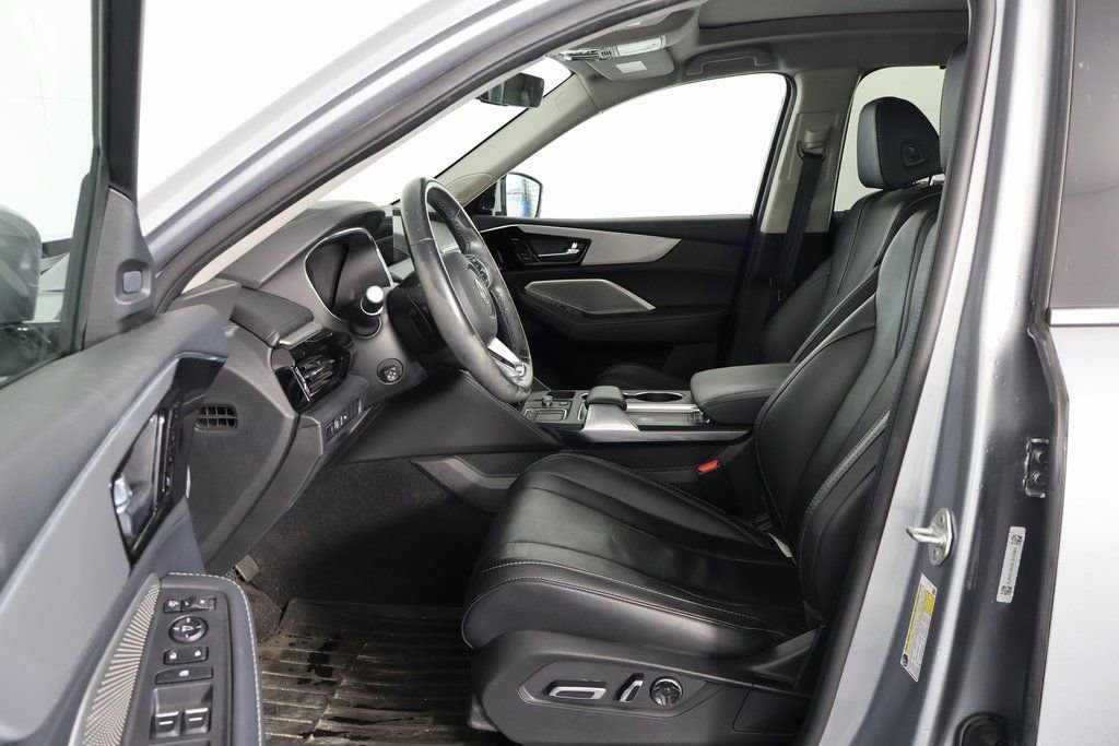 Used 2023 Acura MDX SH-AWD w/ Technology Package image 10