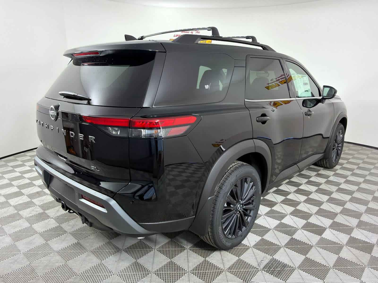New 2026 Nissan Pathfinder SL w/ SL Premium Package FWD image 6