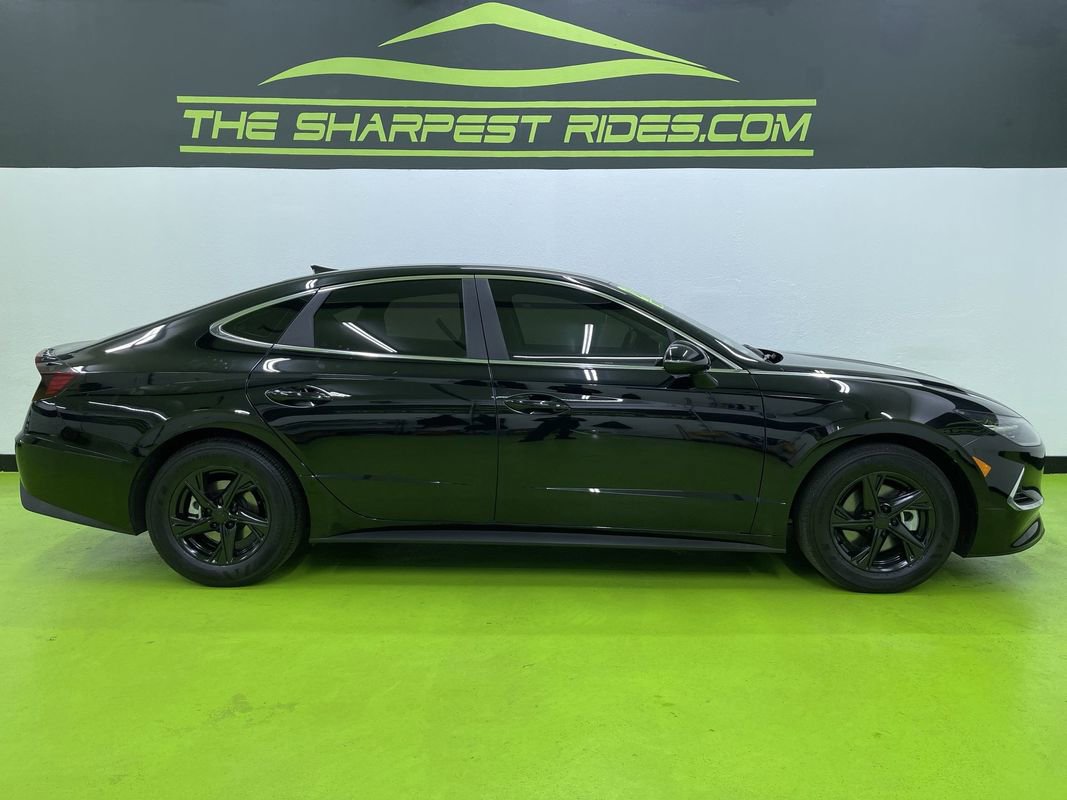 Used 2023 Hyundai Sonata SE w/ Preferred Accessory Package image 11