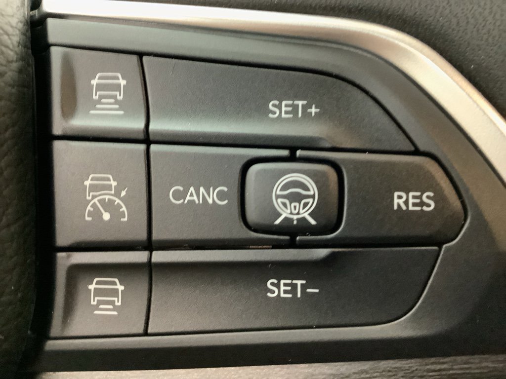 New 2026 Jeep Grand Cherokee Altitude AWD/4WD image 17
