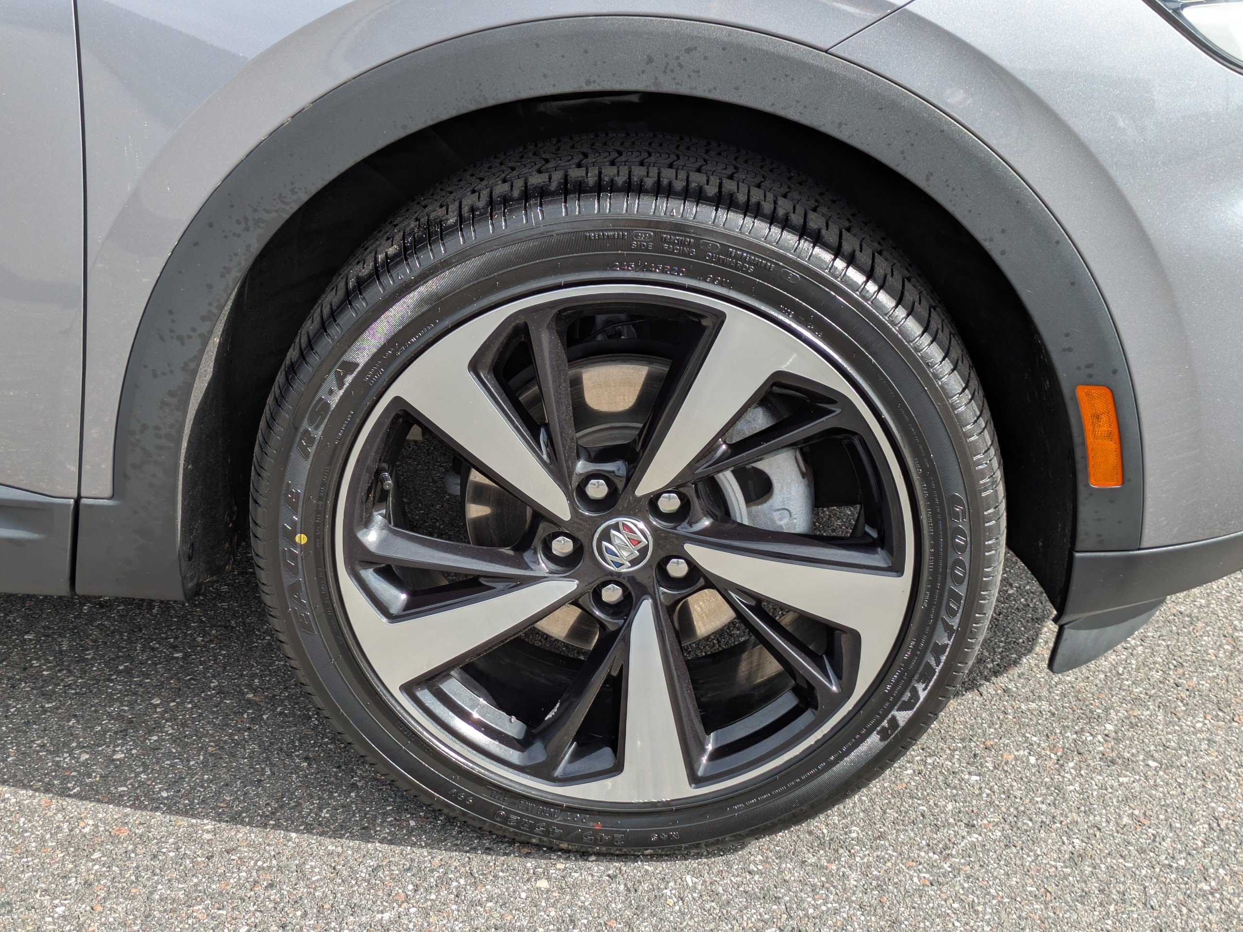 Used 2022 Buick Envision Essence w/ Technology Package I image 11