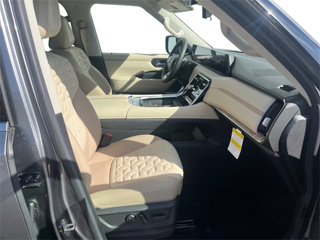 New 2025 Nissan Armada Platinum image 11