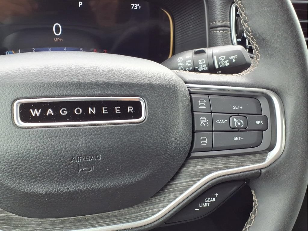 Used 2024 Jeep Wagoneer L Series II w/ Flexible Seating Group AWD/4WD image 24