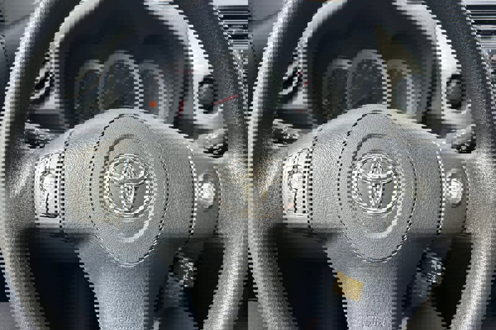 Used 2011 Toyota RAV4 2WD w/ Upgrade Value Pkg image 23