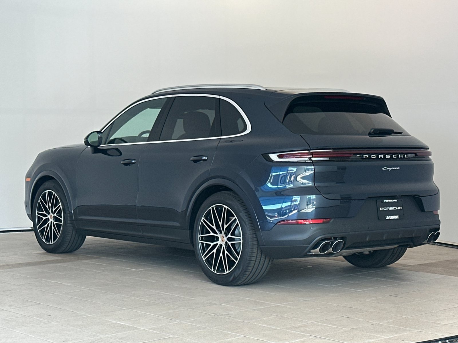 New 2026 Porsche Cayenne AWD/4WD image 3