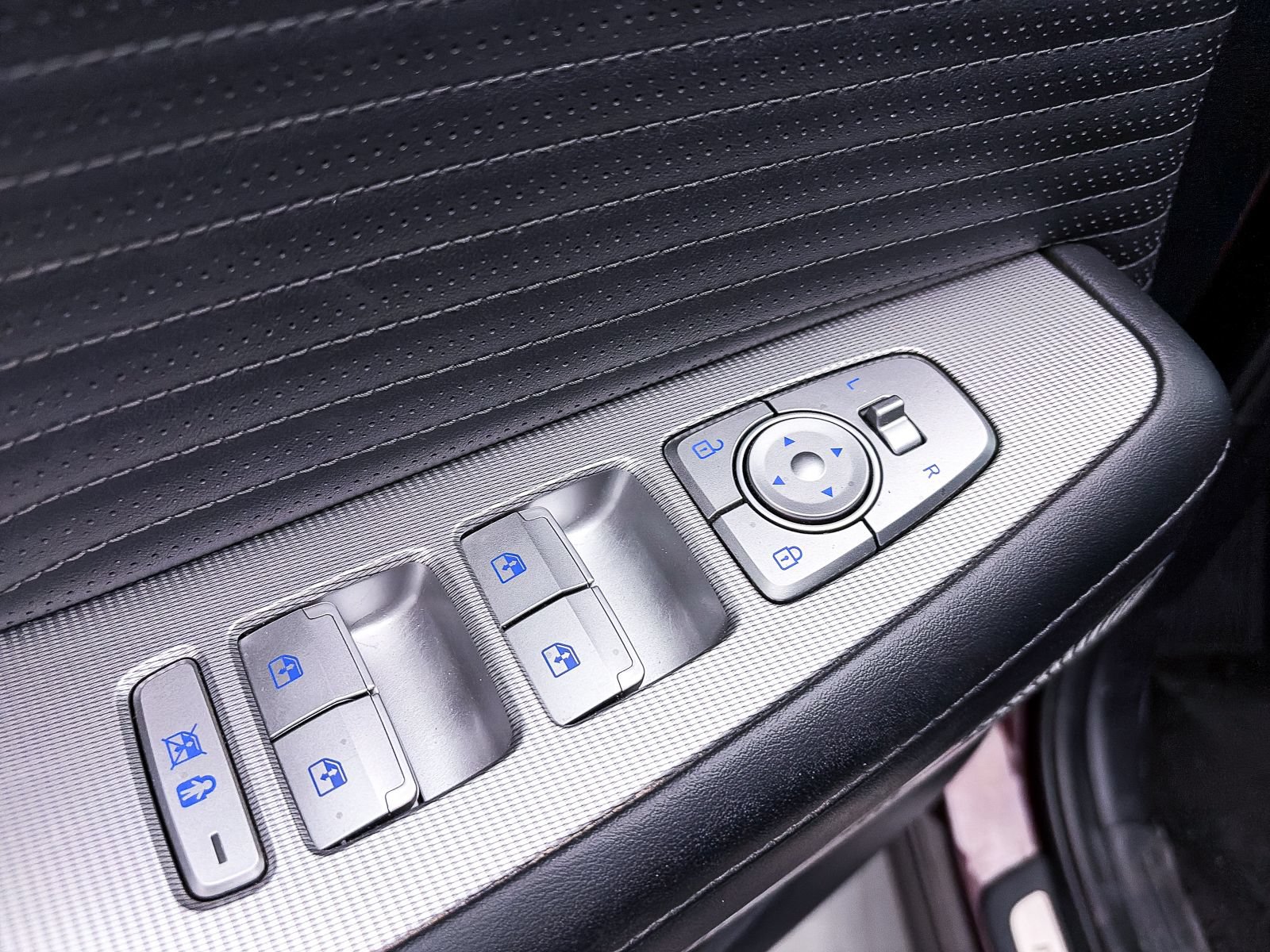 Used 2023 Hyundai Palisade Calligraphy FWD image 19