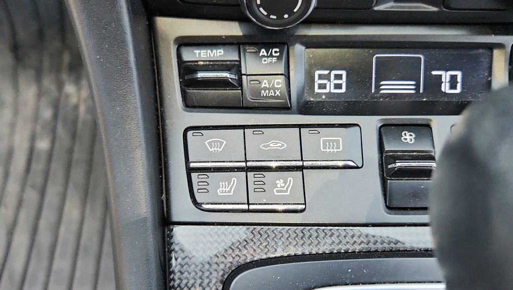 Used 2014 Porsche 911 Turbo S image 29