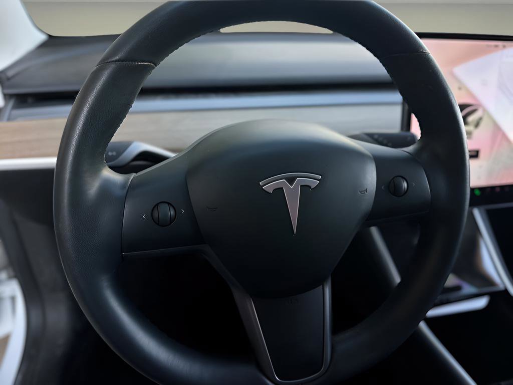 Used 2020 Tesla Model 3 Performance image 15