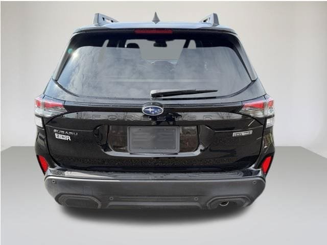 Certified 2025 Subaru Forester Limited AWD/4WD image 5