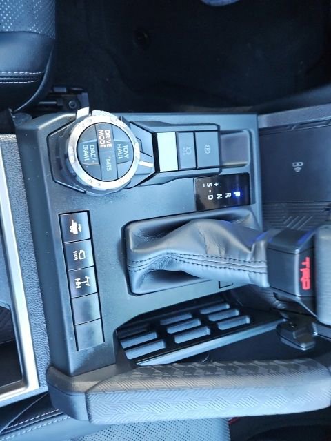 Used 2025 Toyota 4Runner TRD Off-Road Premium image 18