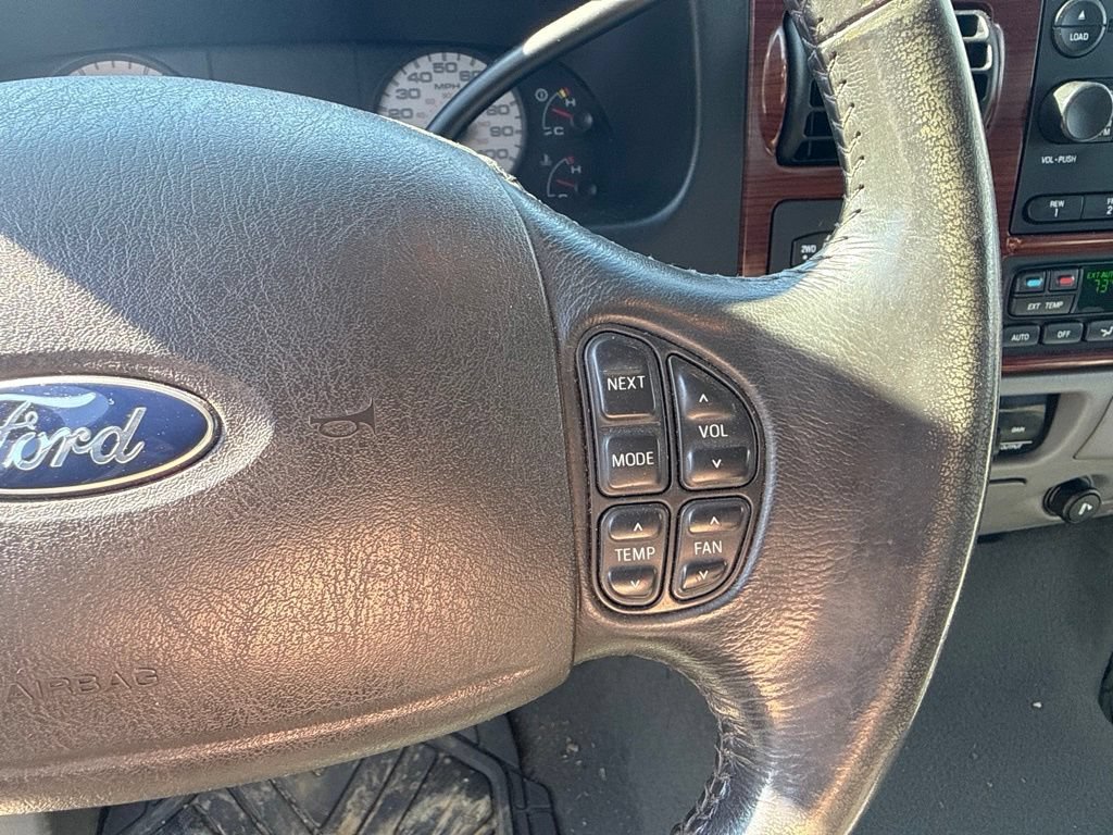 Used 2006 Ford F350 Lariat AWD/4WD image 18