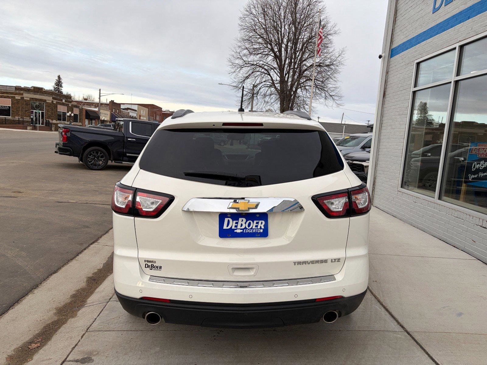 Used 2015 Chevrolet Traverse LTZ image 4