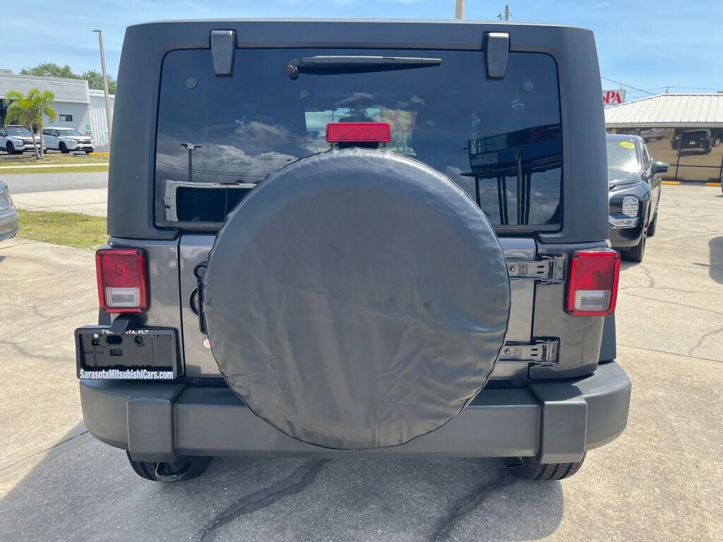 Used 2018 Jeep Wrangler Sport AWD/4WD image 10