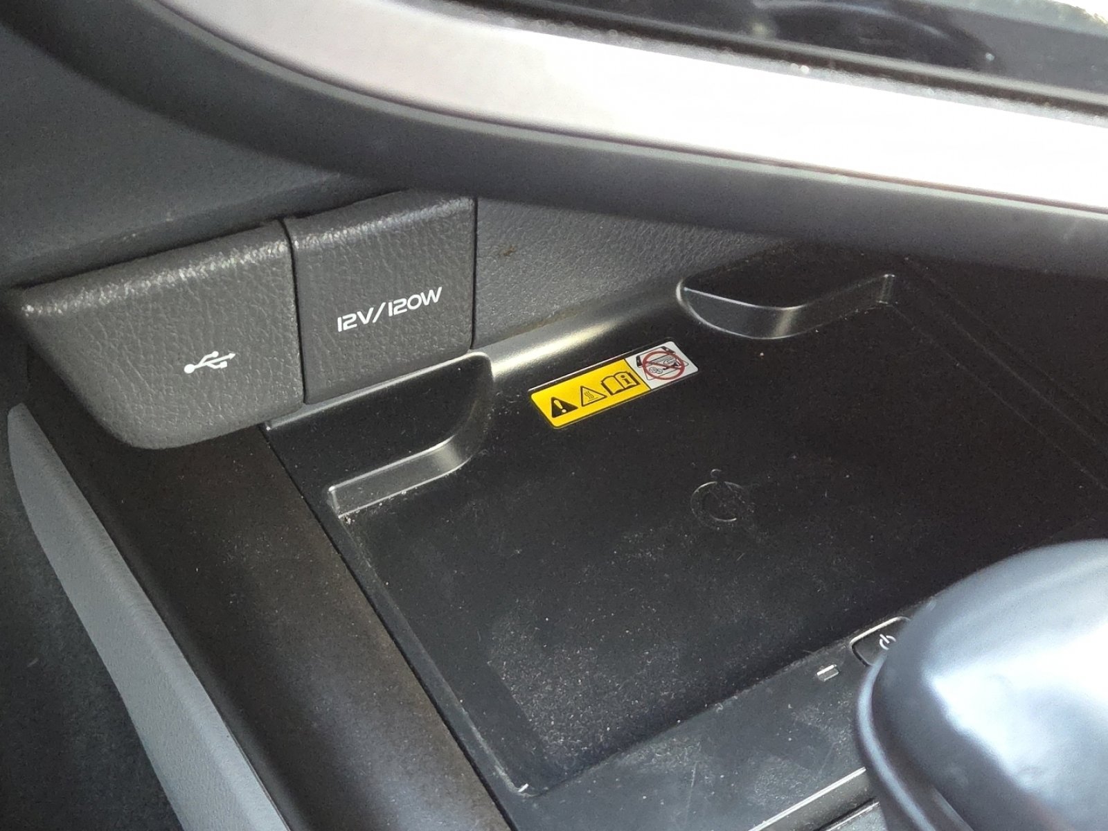 Used 2023 Toyota Camry XSE image 6