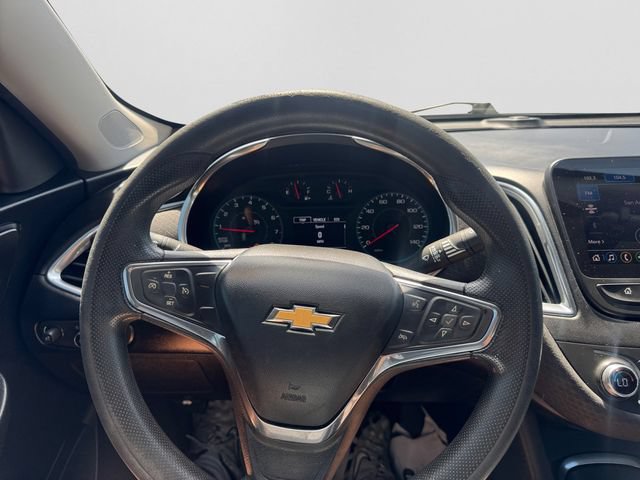Used 2021 Chevrolet Malibu LT FWD image 14