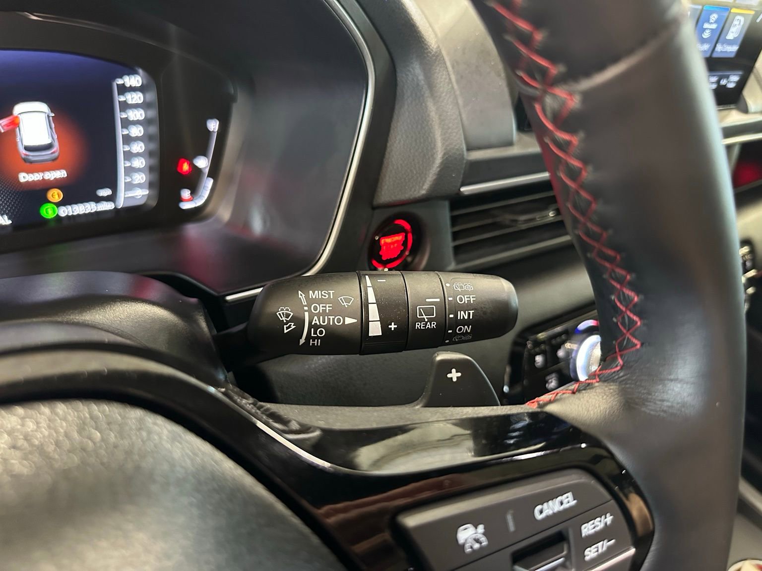 Used 2025 Honda Pilot Black Edition image 22