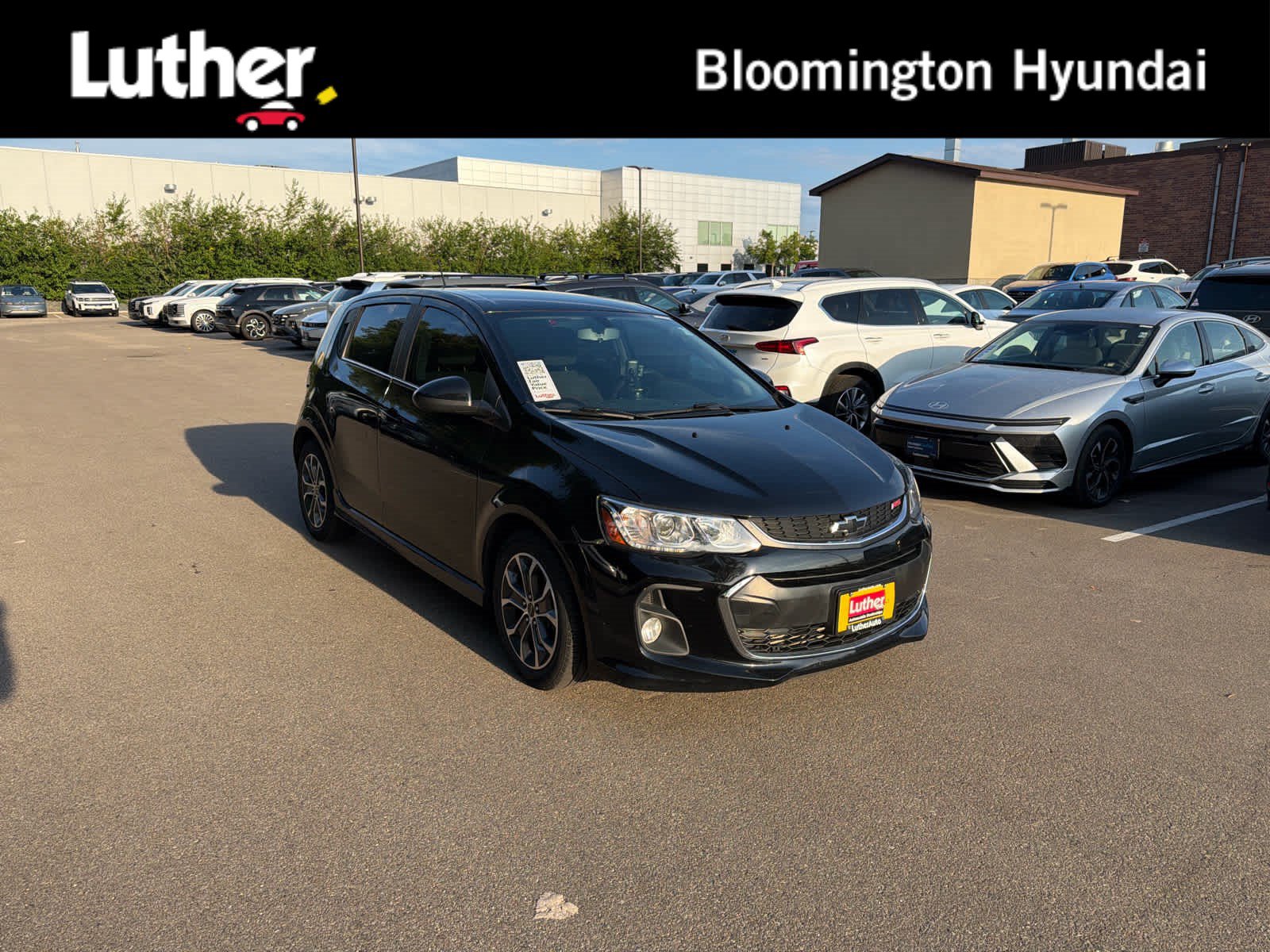 Used 2019 Chevrolet Sonic LT w/ Convenience Package FWD image 1