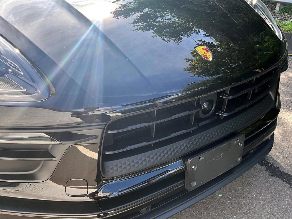 Certified 2023 Porsche Macan AWD/4WD image 32