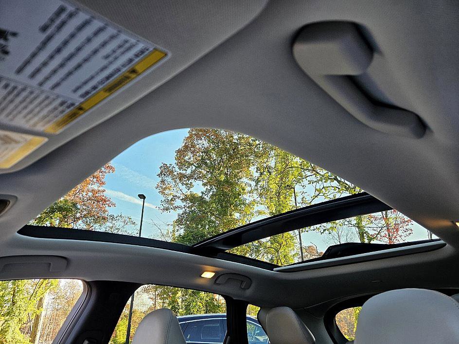 New 2025 INFINITI QX50 Luxe image 8