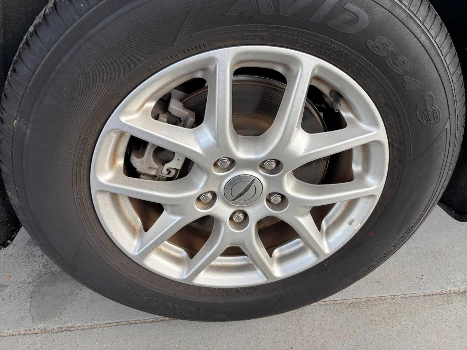Used 2024 Chrysler Voyager LX FWD image 30
