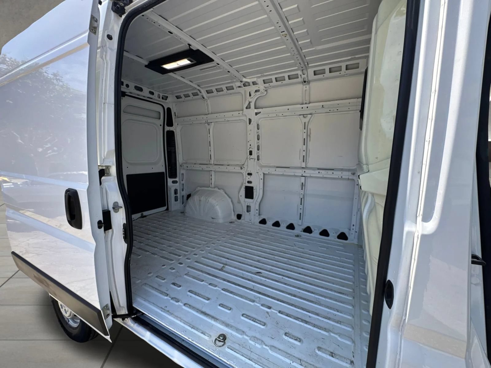 Used 2020 RAM ProMaster 1500 FWD image 37