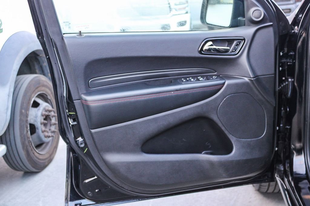 Used 2025 Dodge Durango GT AWD/4WD image 23