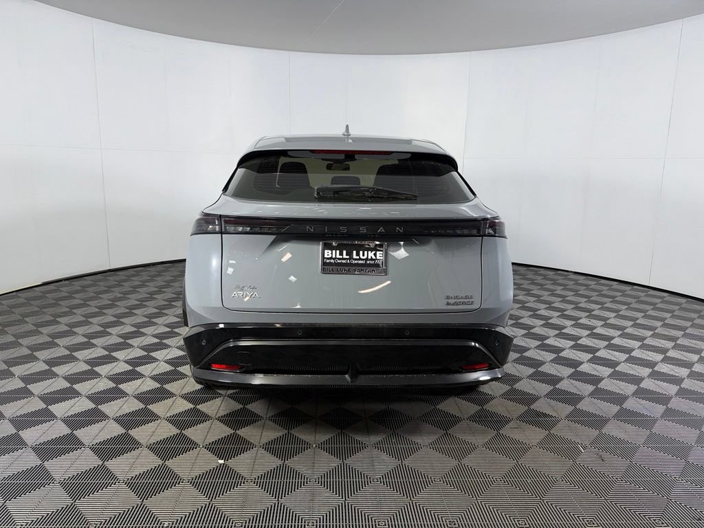 Used 2023 Nissan Ariya AWD image 9