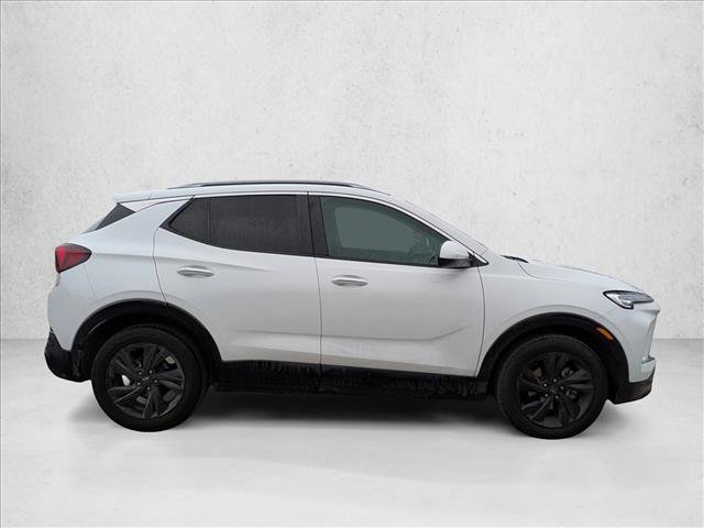 Used 2024 Buick Encore GX Sport Touring image 4