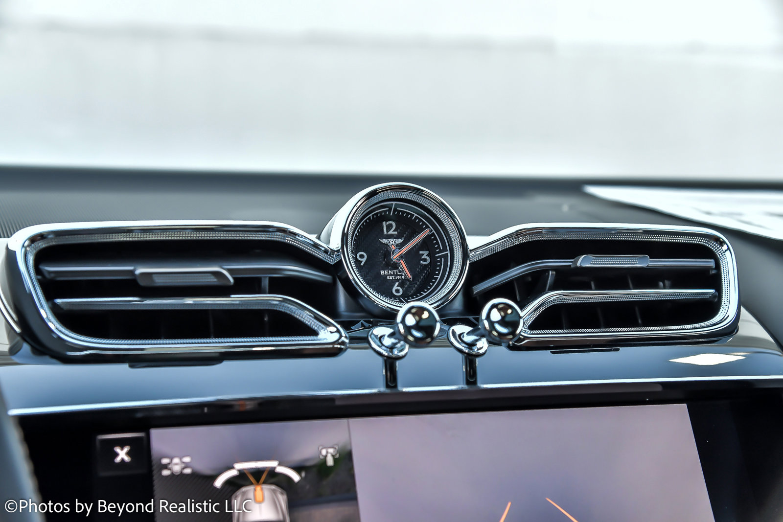 New 2024 Bentley Bentayga Extended Wheelbase image 42